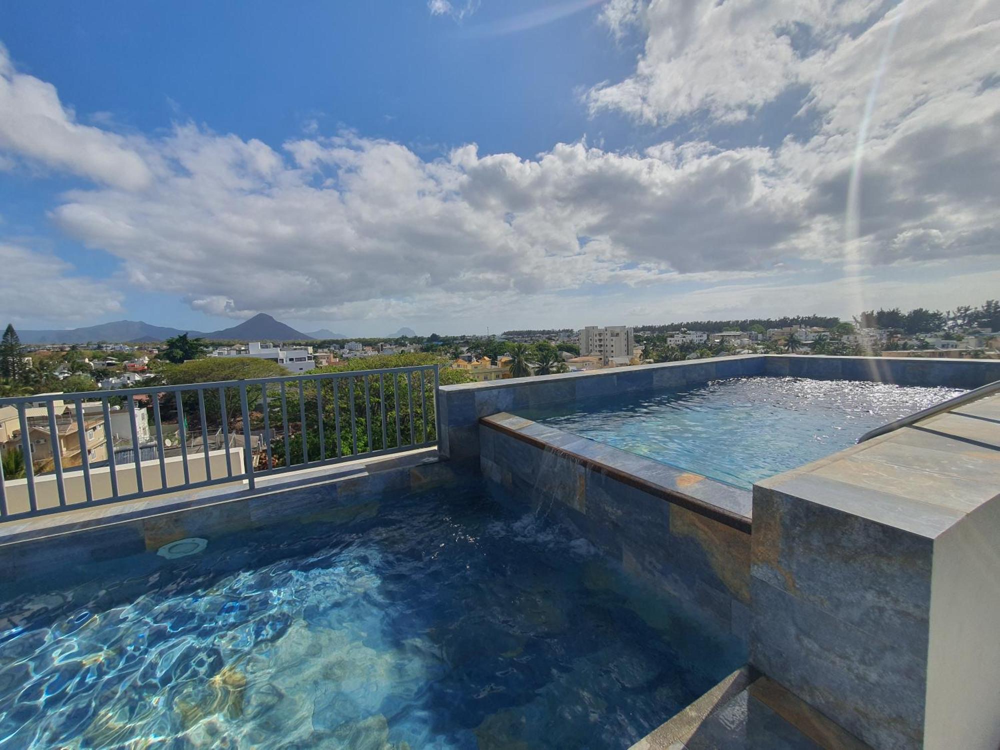 Luxury Retreat At Aqua Breeze Apartment, Flic-en-Flacq エクステリア 写真